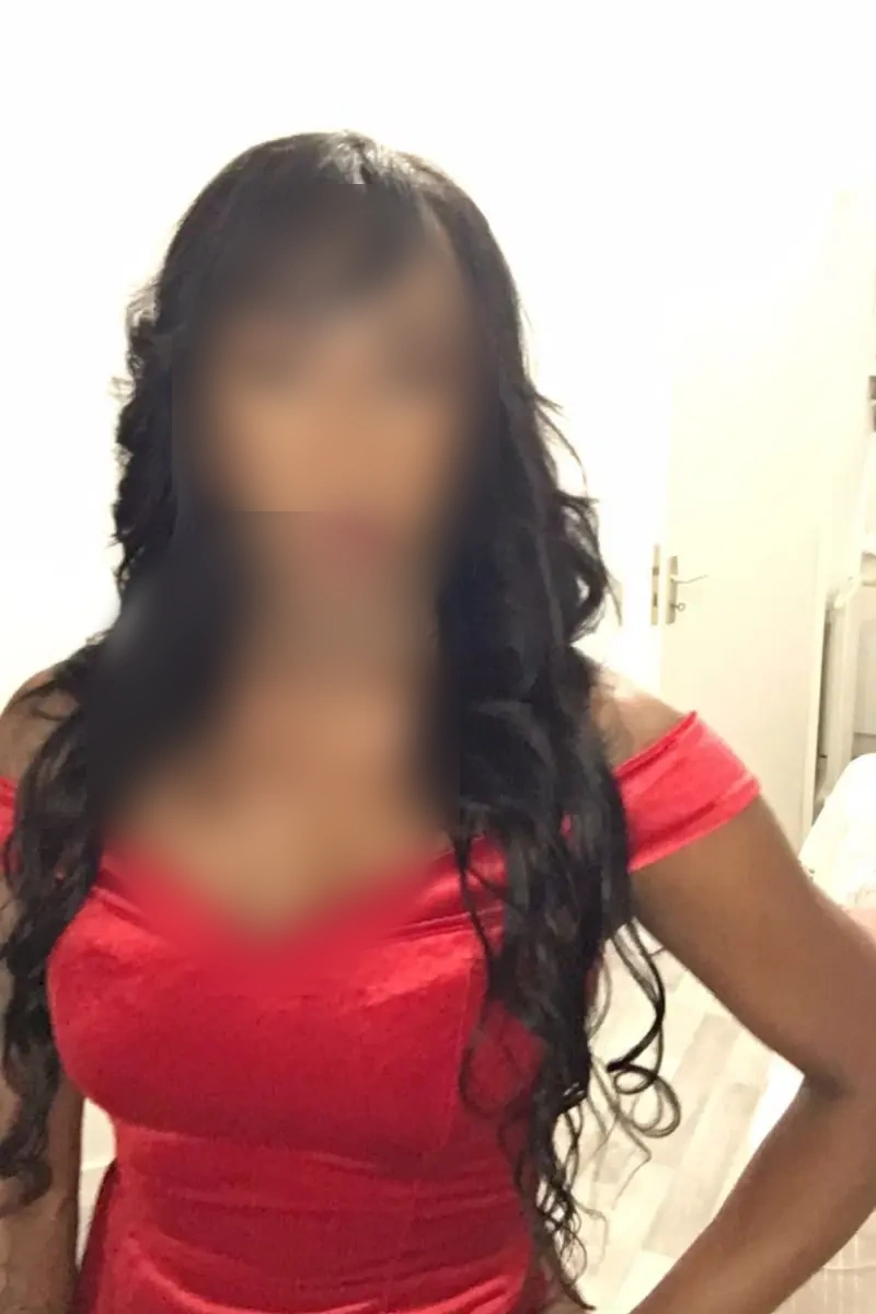 Julie-Cherche-Amant
